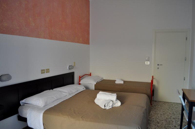 Hotel Urano Cattolica Esterno foto