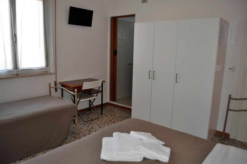 Hotel Urano Cattolica Esterno foto