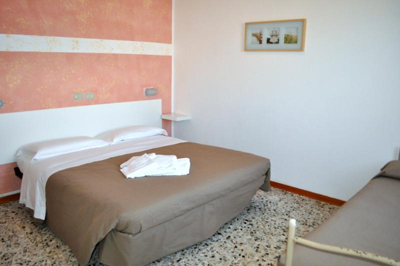 Hotel Urano Cattolica Esterno foto