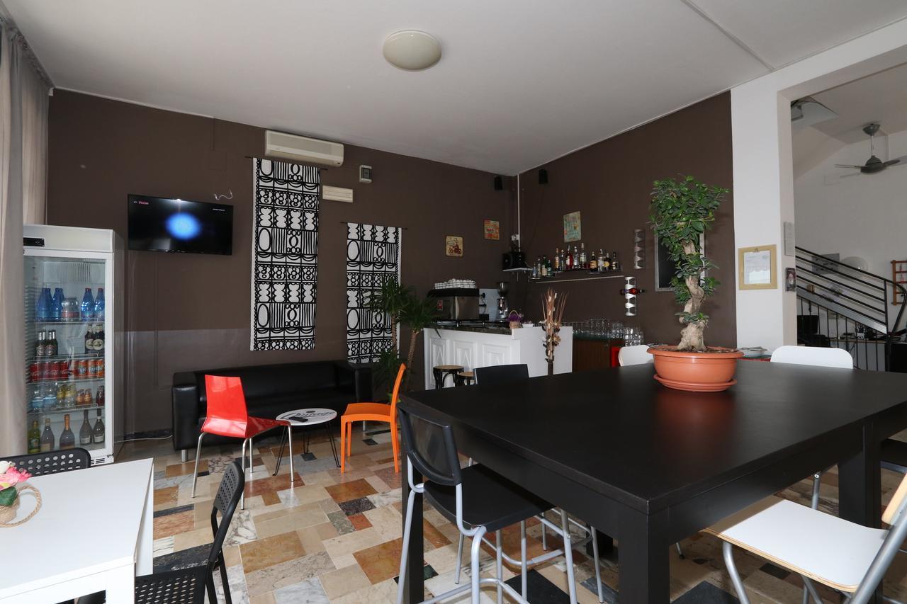 Hotel Urano Cattolica Esterno foto